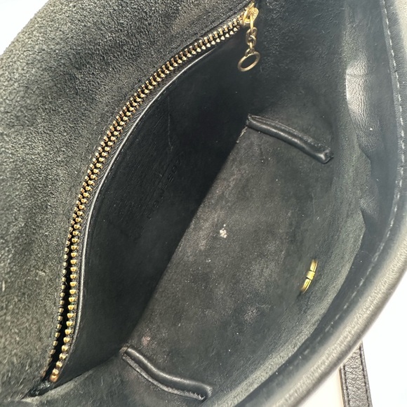 Coach • 9076 Companion Flap - Picture 11 of 14